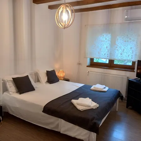 招待所 左巴别墅酒店 3*