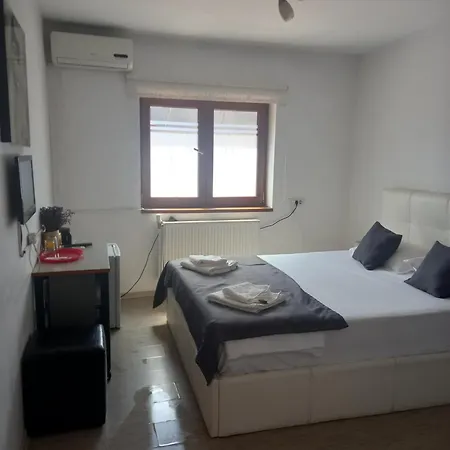 Zorba Pensión Bucarest