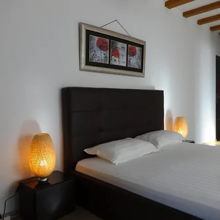 招待所 左巴别墅酒店 布加勒斯特