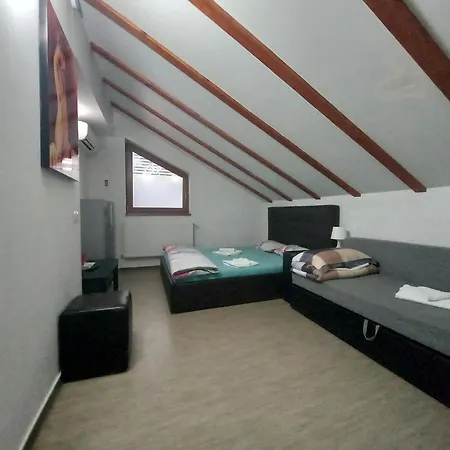 Guest house Zorba 3*