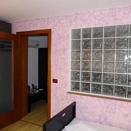 Zorba 3* Bucharest