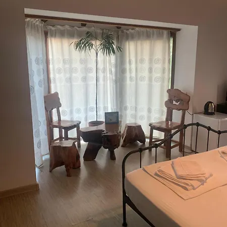 Konukevi Zorba Bükreş